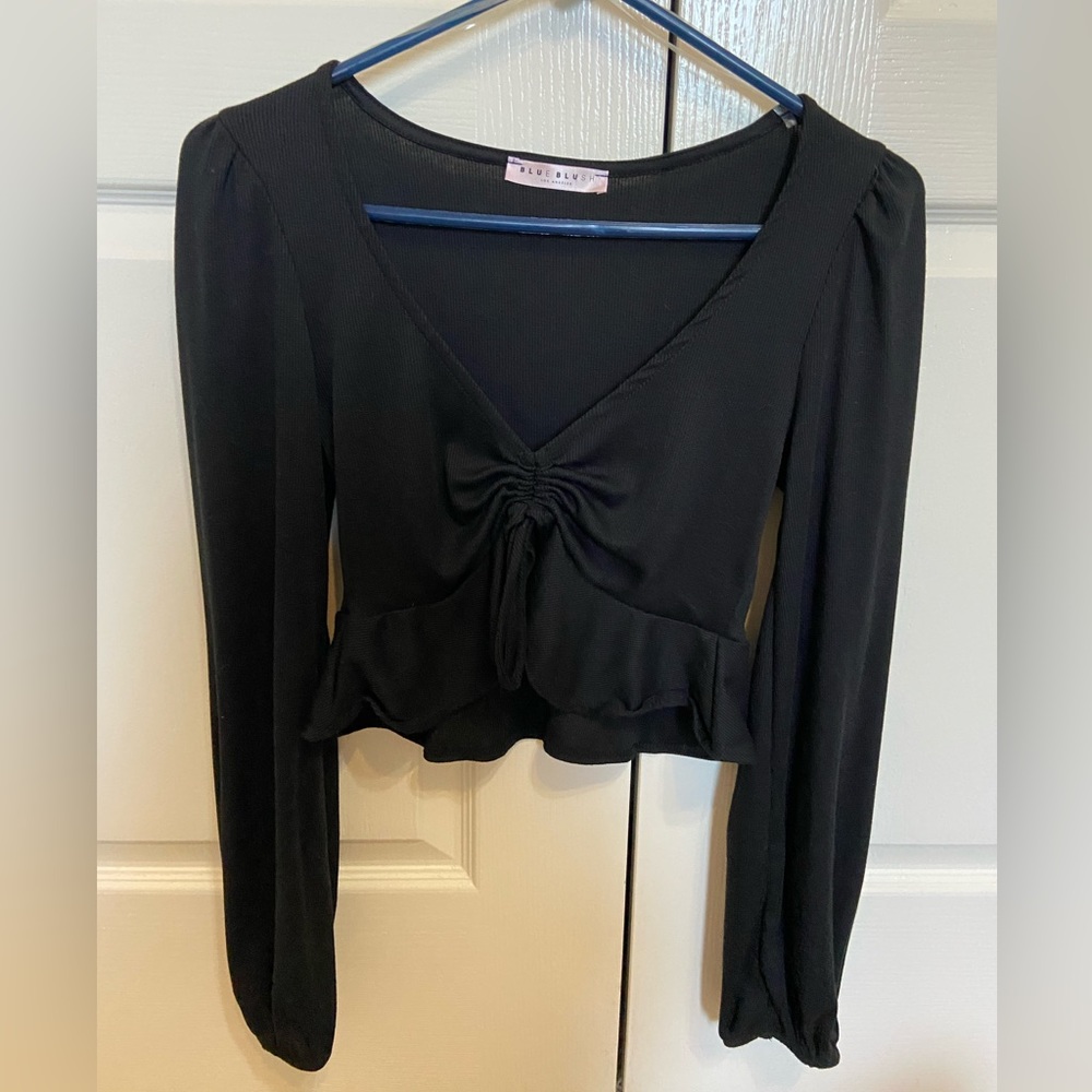 Long sleeve black top, worn once, bought from a woman’s boutique!